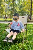  Áo phông kẻ dài tay unisex trẻ em in logo chữ A 