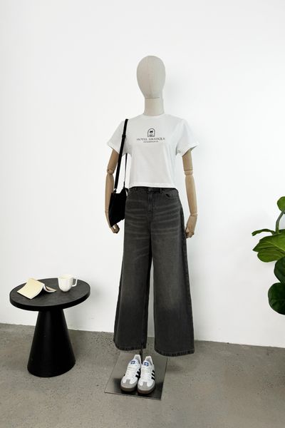  Áo phông nữ dáng babytee in họa tiết trước ngực 