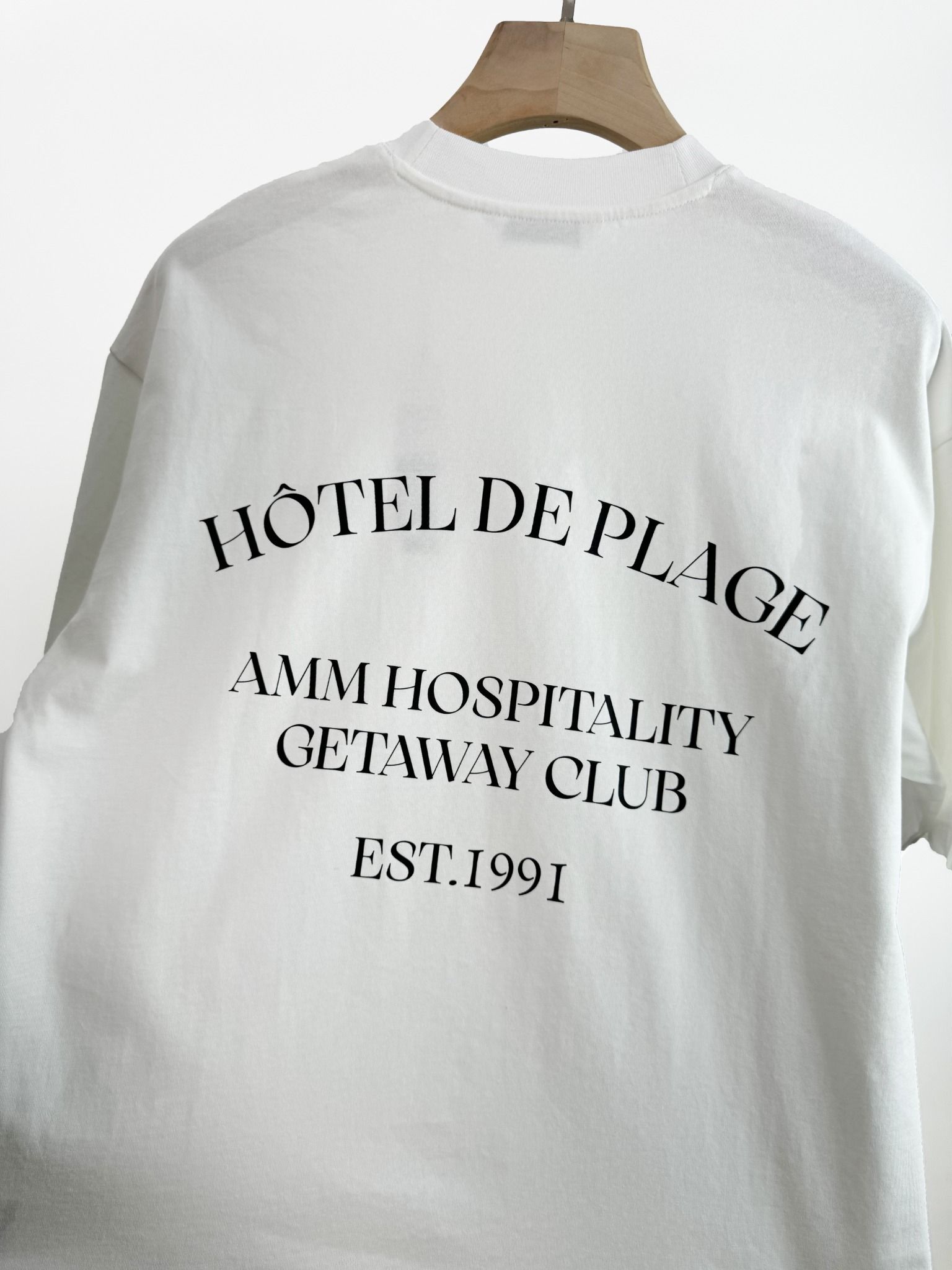  Áo phông nữ dáng Oversize in họa tiết Hôtel de plage 