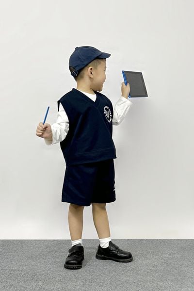  Bộ quần áo gilet bé trai ba chi tiết thêu chữ 