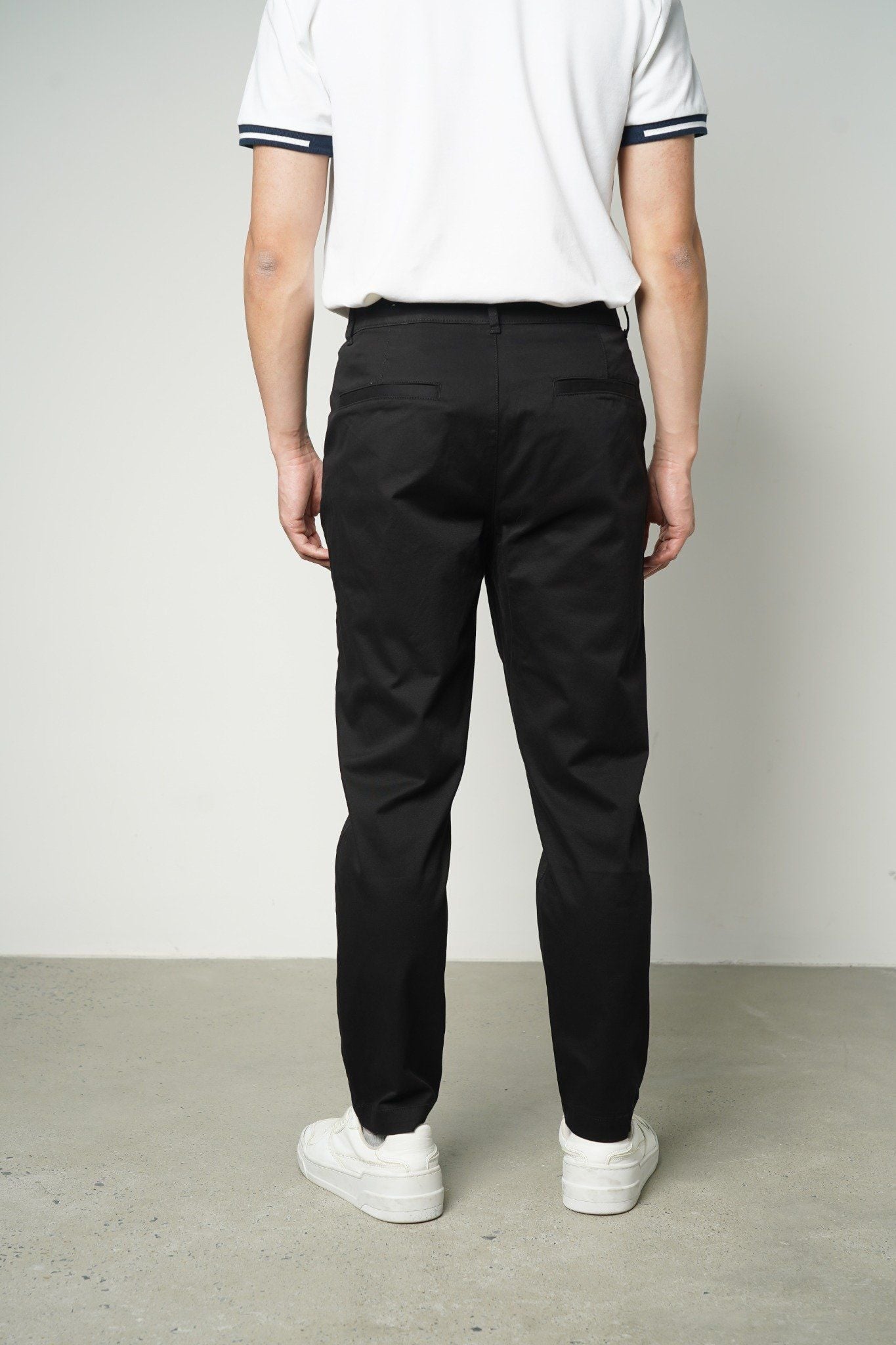  Quần chinos nam dáng ôm vải twill 