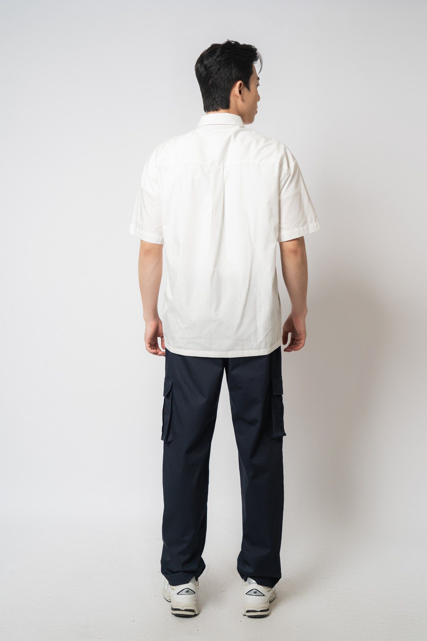  Áo sơ mi nam ngắn tay có túi ngực 