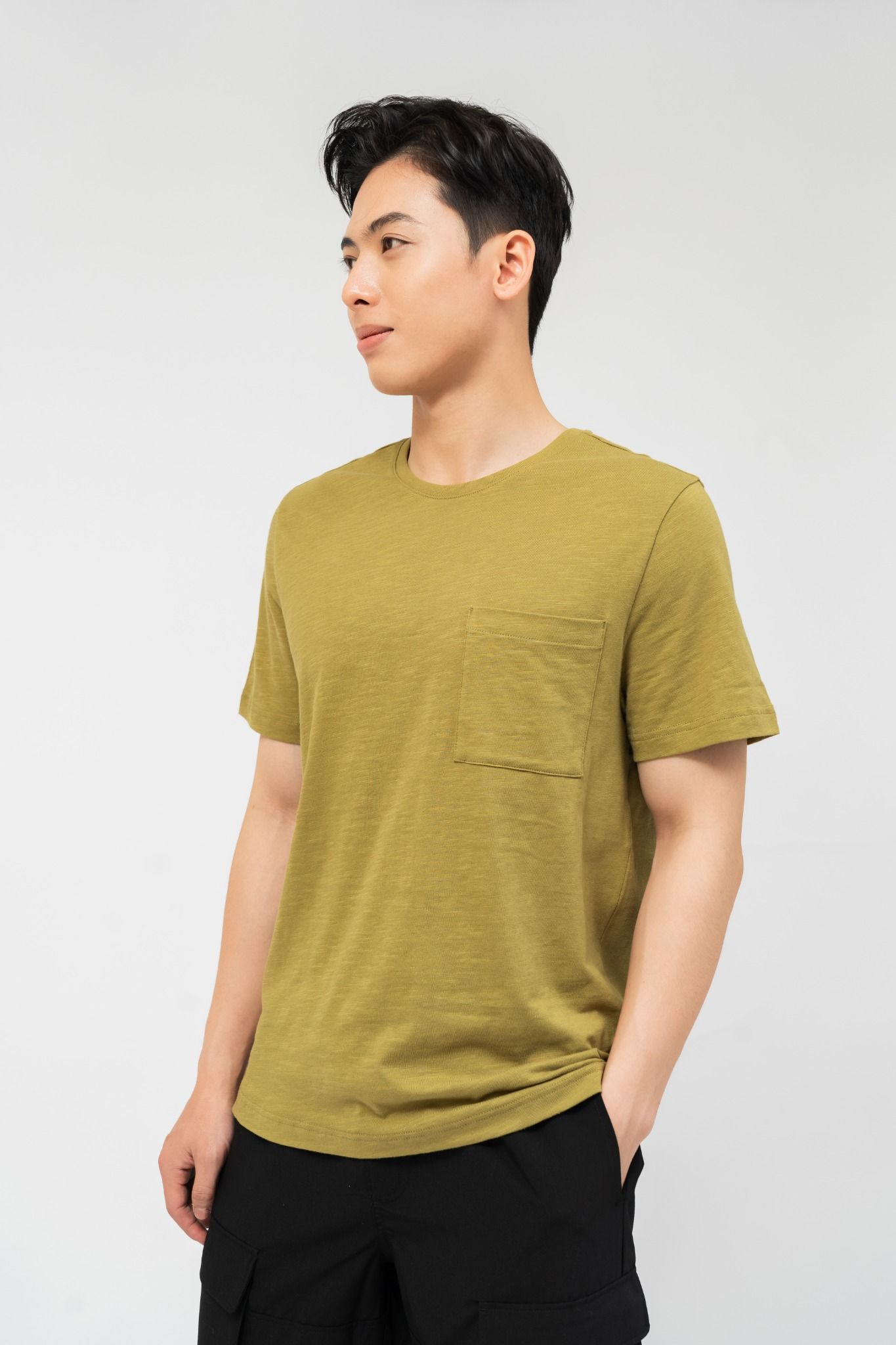  Áo phông nam túi ngực vải slub 
