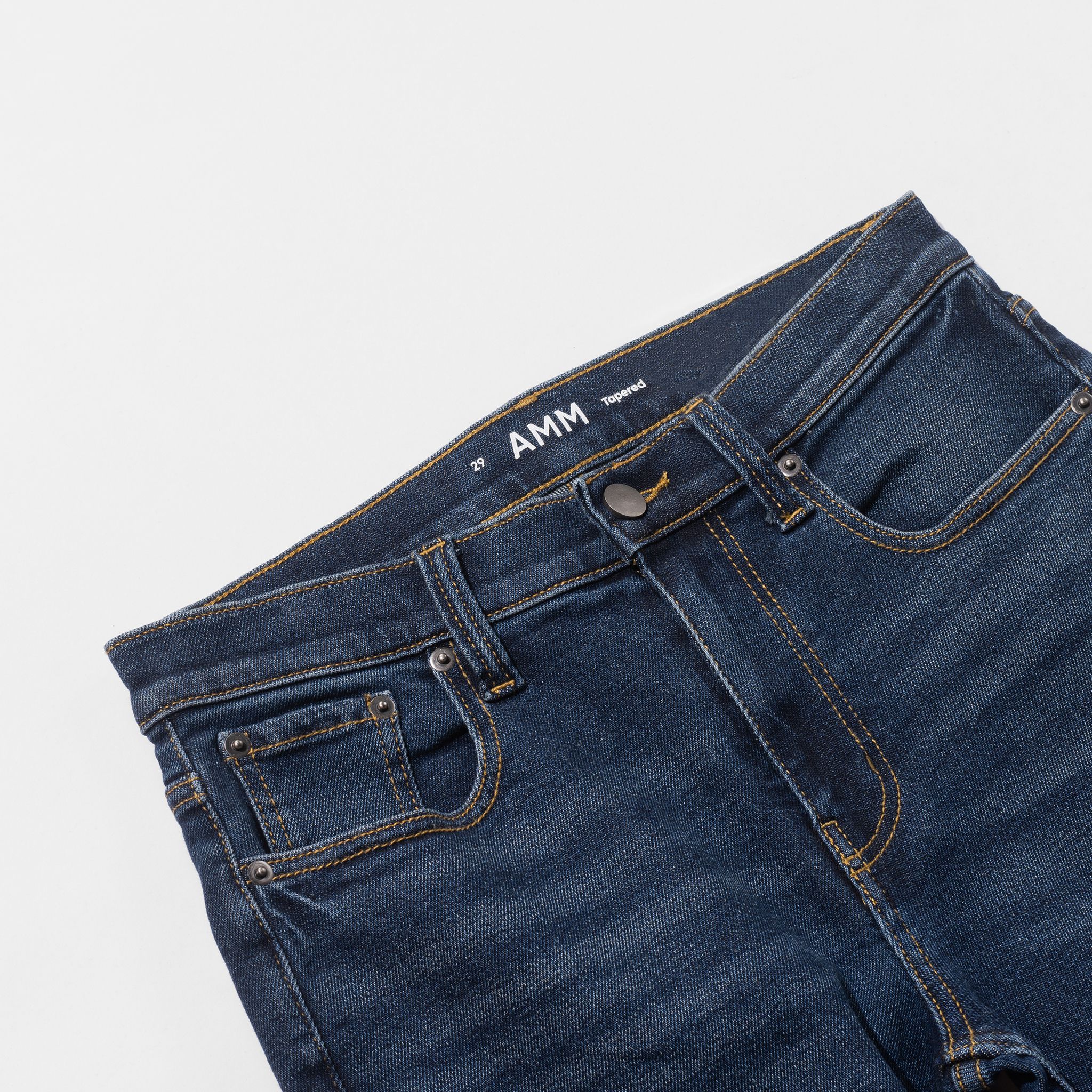  Quần Jeans nam dáng Taper 