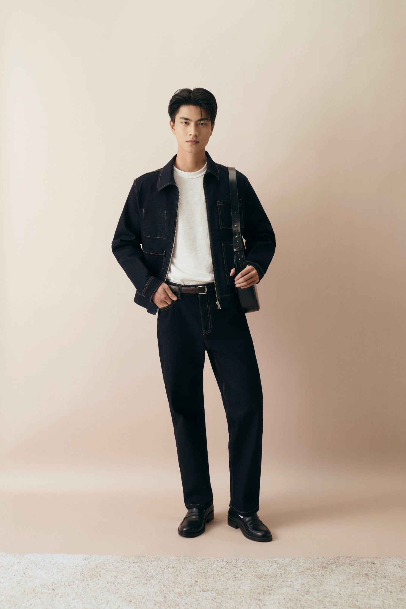  Áo khoác Denim nam khóa zip phối túi 