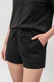  Quần shorts thể thao nữ 
