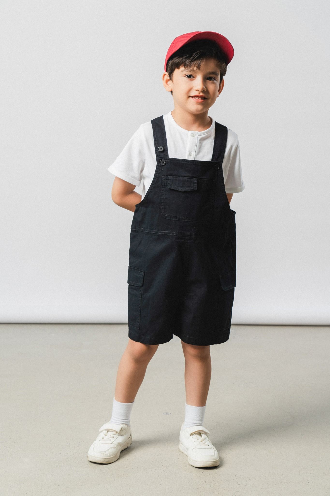  Quần yếm trẻ em dáng ngắn vải twill 