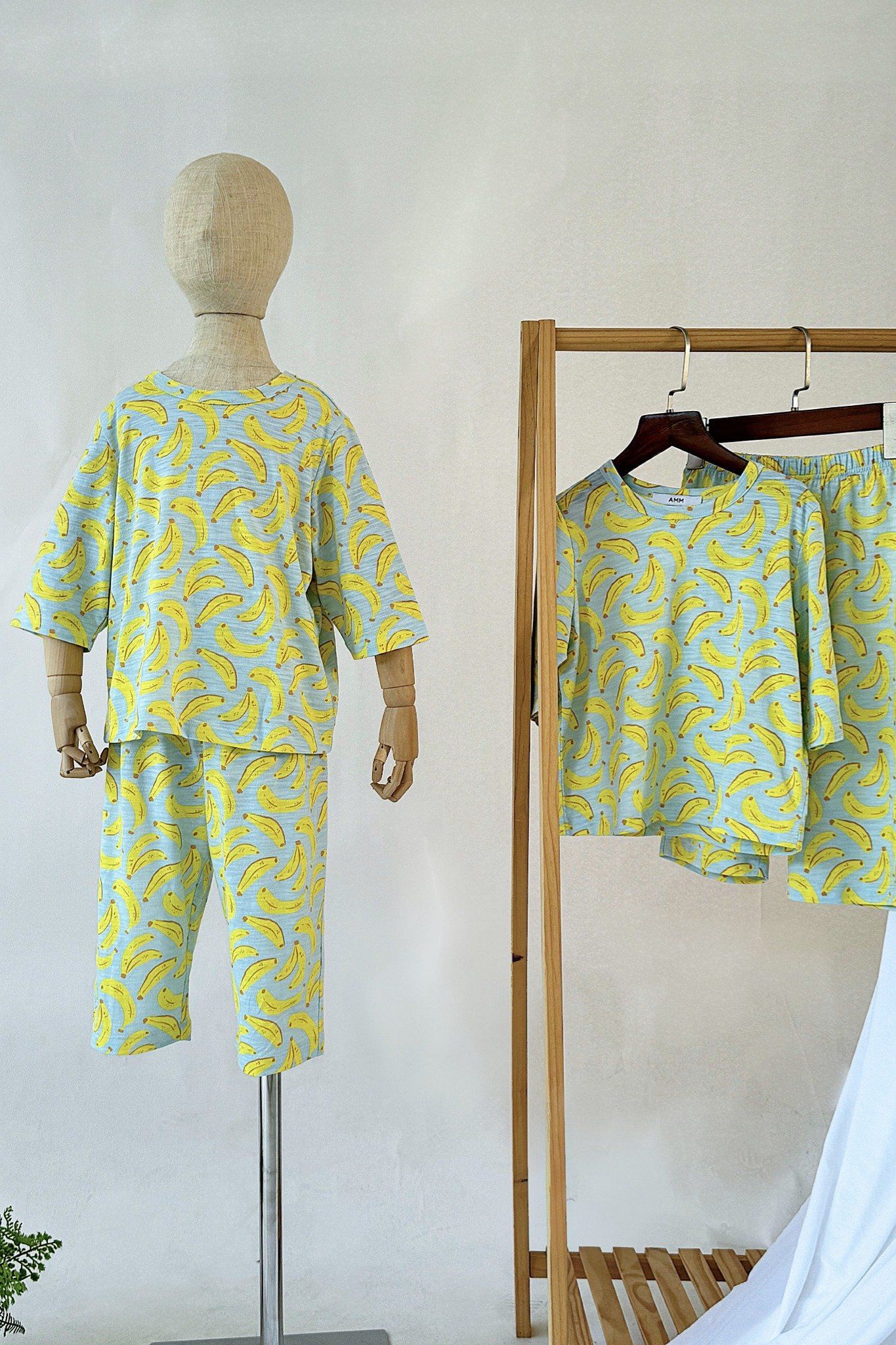  Bộ quần áo Unisex trẻ em vải single dáng lửng họa tiết 