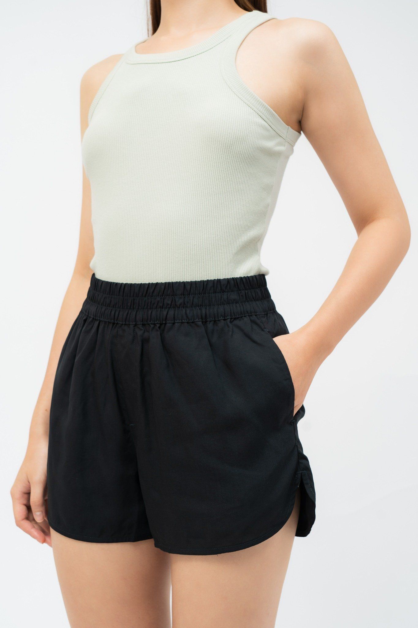  Quần short nữ cạp chun vải tencel 