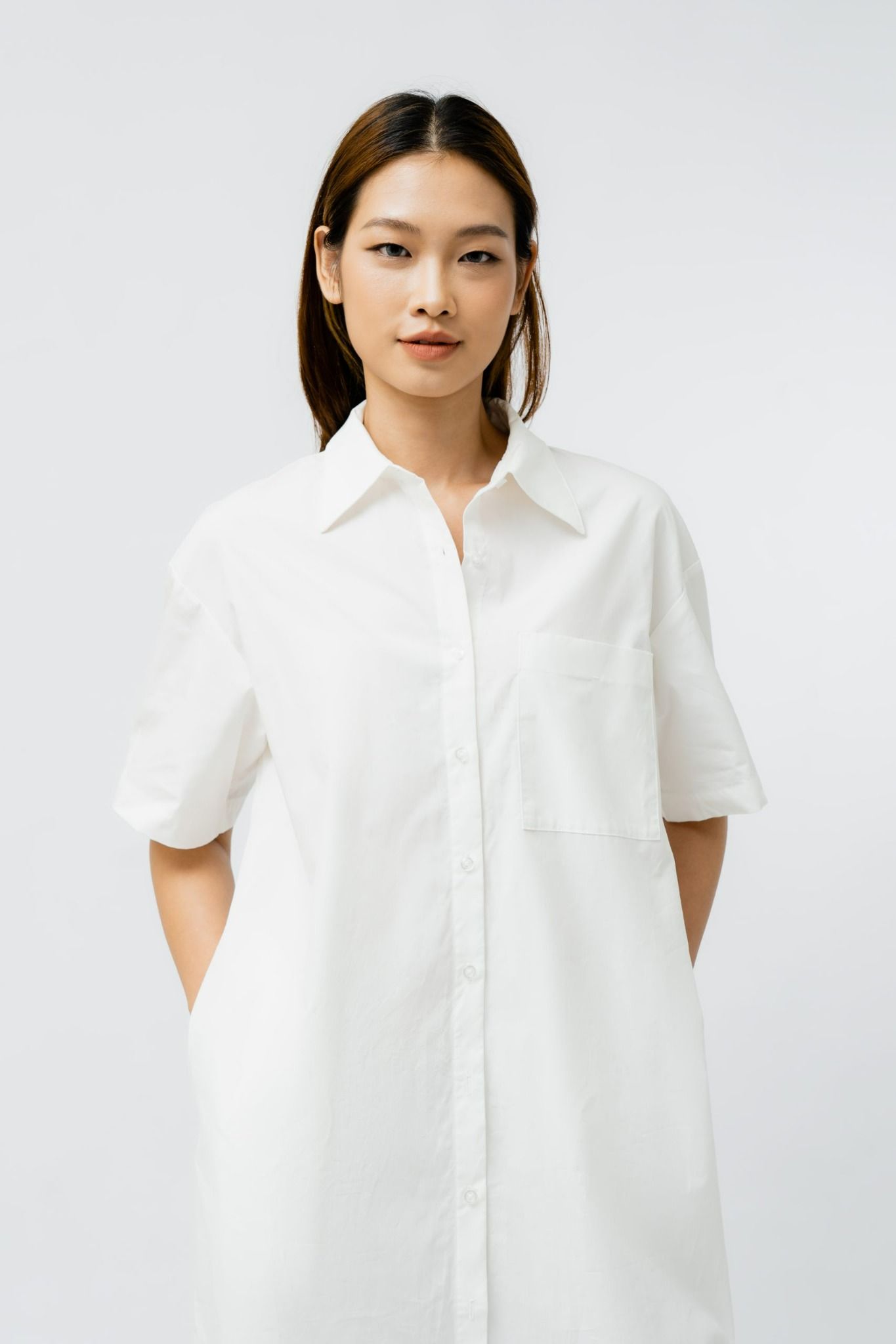  Váy sơ mi vải poplin dài qua gối 