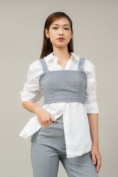  Áo nữ dáng ngắn vải denim kẻ 