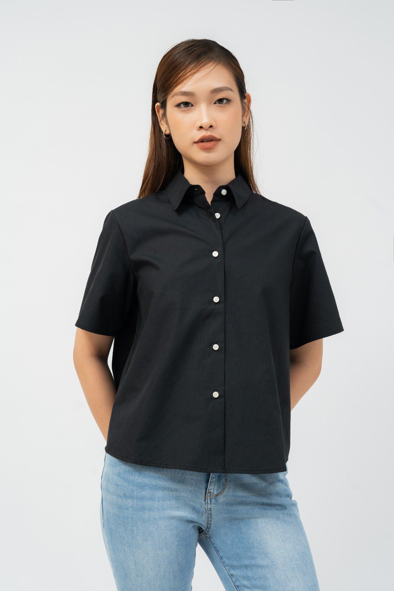  Áo sơ mi nữ ngắn tay dáng hộp vải poplin nhăn 