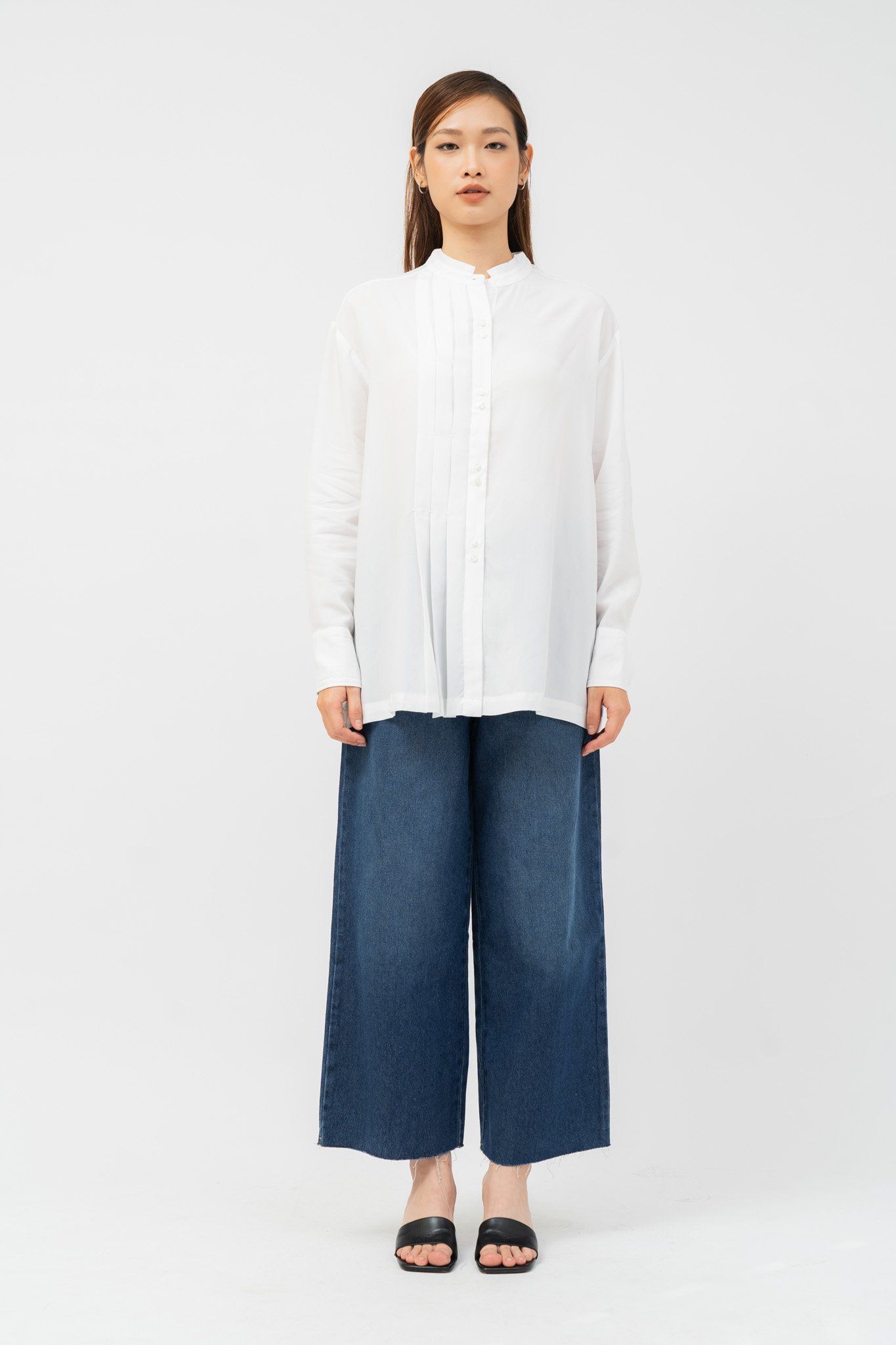  Áo sơ mi nữ cổ trụ xếp ly thân trước vải tencel 