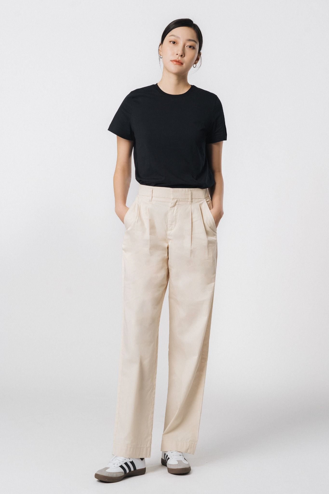  Áo phông nữ ngắn tay dáng vừa vải cotton hữu cơ 