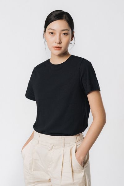  Áo phông nữ ngắn tay dáng vừa vải cotton hữu cơ 