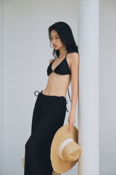  Quần nữ vải xếp ly  dáng straight 