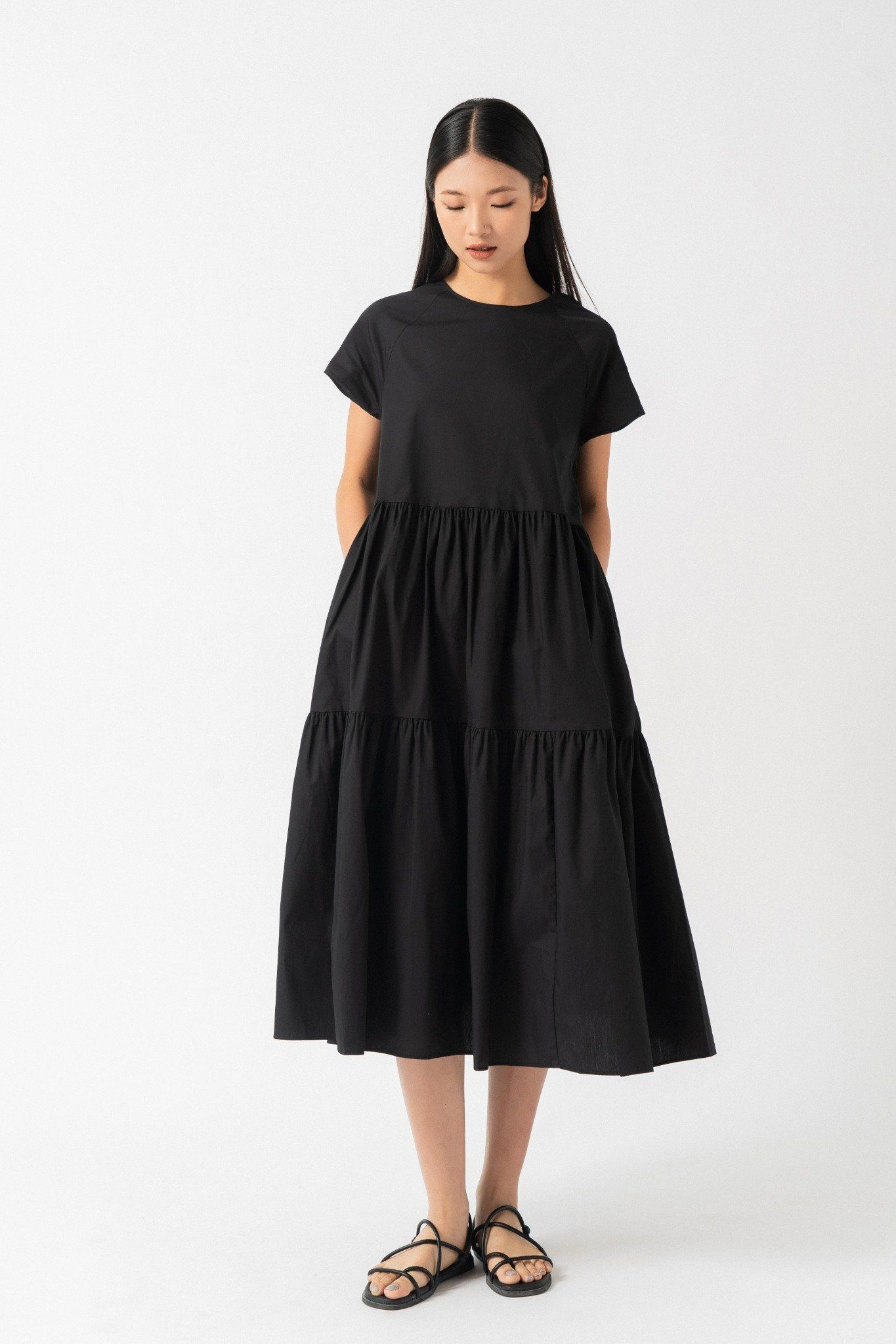  Đầm midi nữ poplin xếp tầng 
