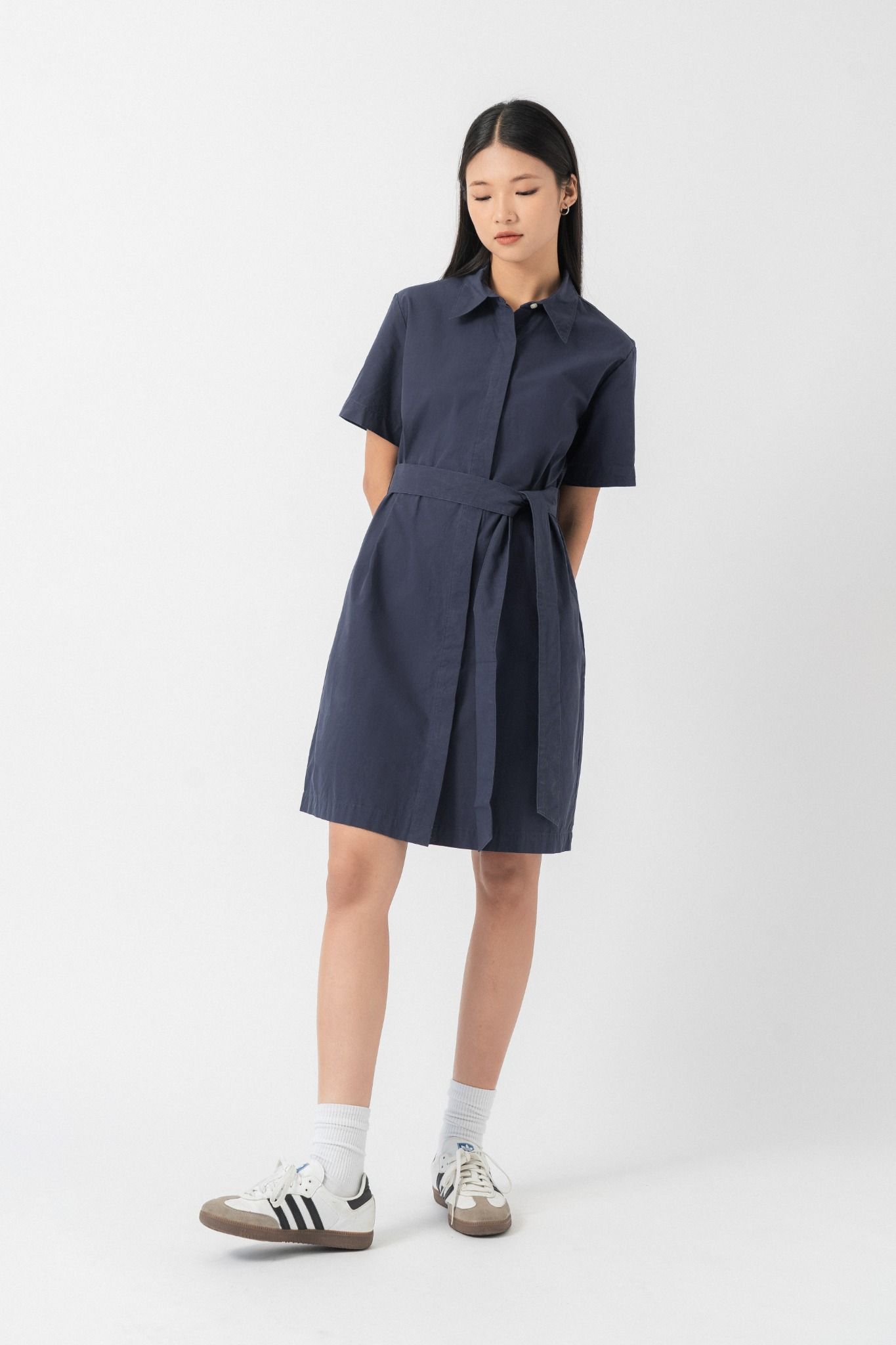  Đầm sơ mi nữ poplin dáng ngắn thắt đai 