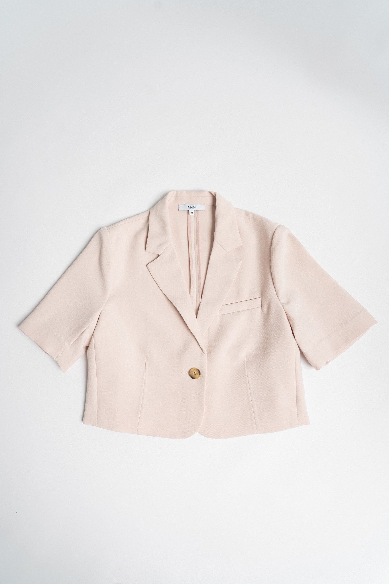  Áo blazer nữ dáng ngắn 