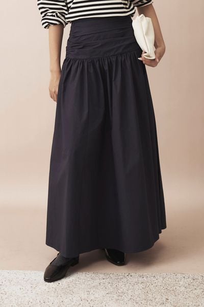  Chân váy midi nữ vải Poplin xếp ly ngang eo 