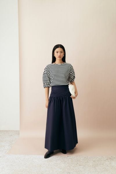  Chân váy midi nữ vải Poplin xếp ly ngang eo 