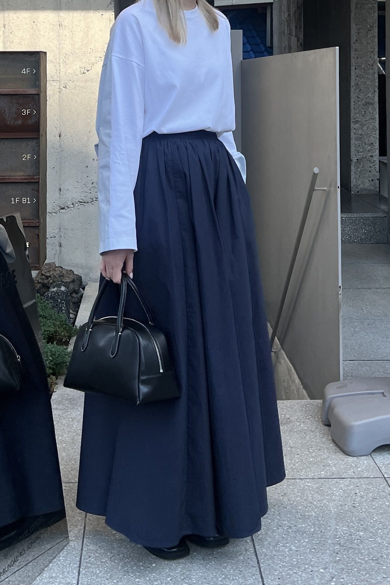  Chân váy midi nữ vải Poplin dáng xòe 