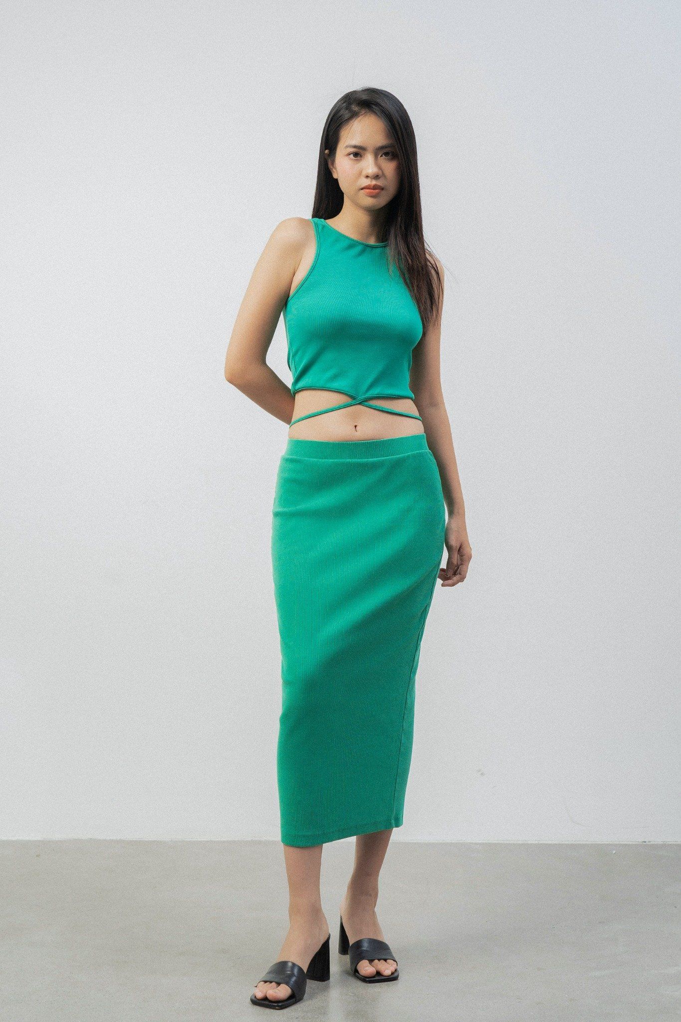  Chân váy midi vải rib 