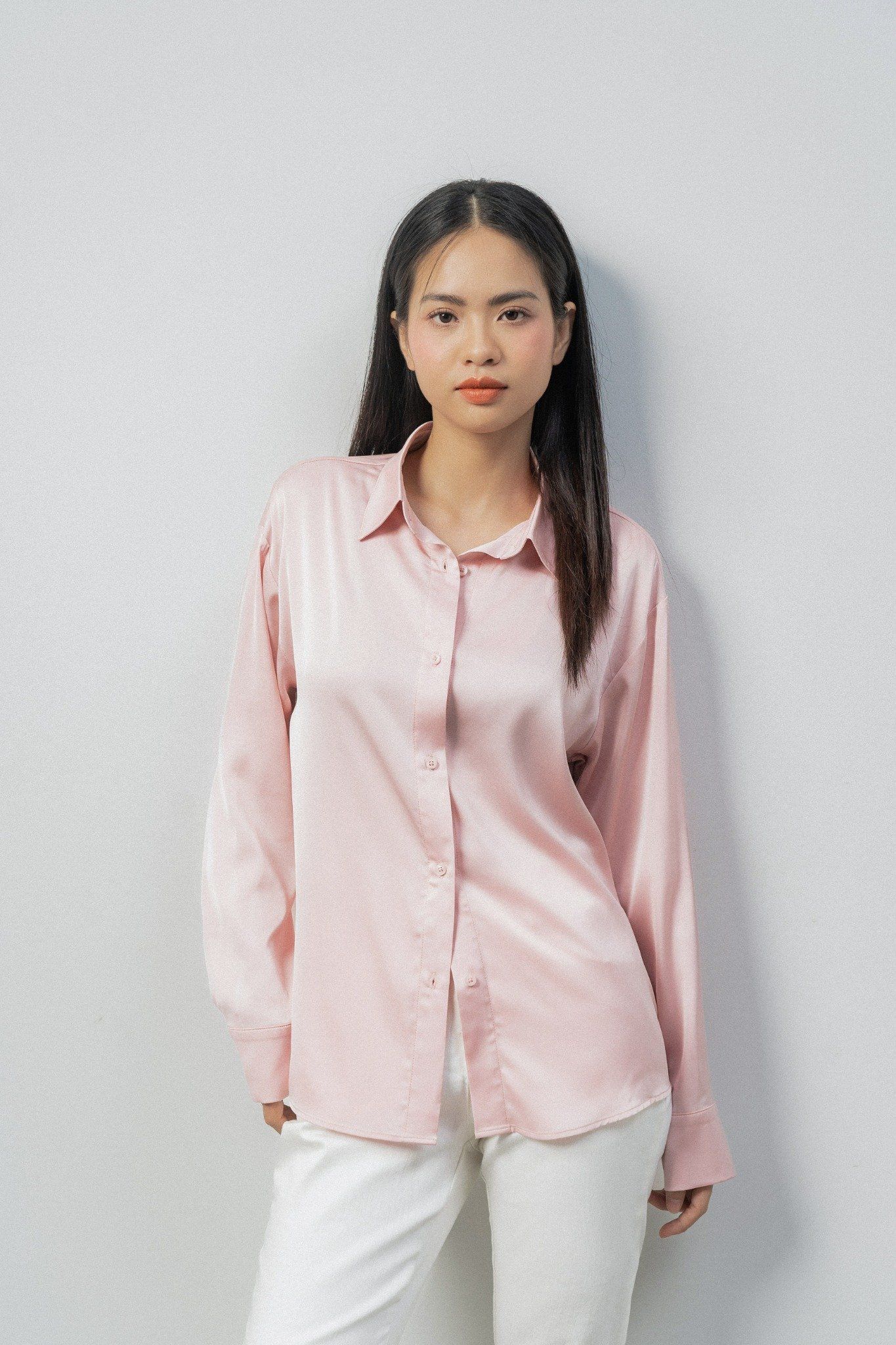  Áo sơ mi nữ vải lụa satin 