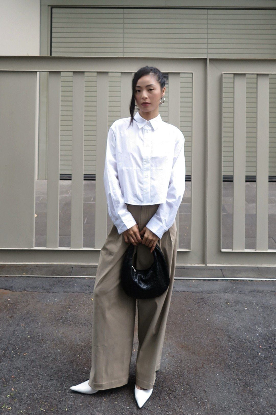  Quần khaki Nữ dáng Wide leg lửng xếp ly thân trước 