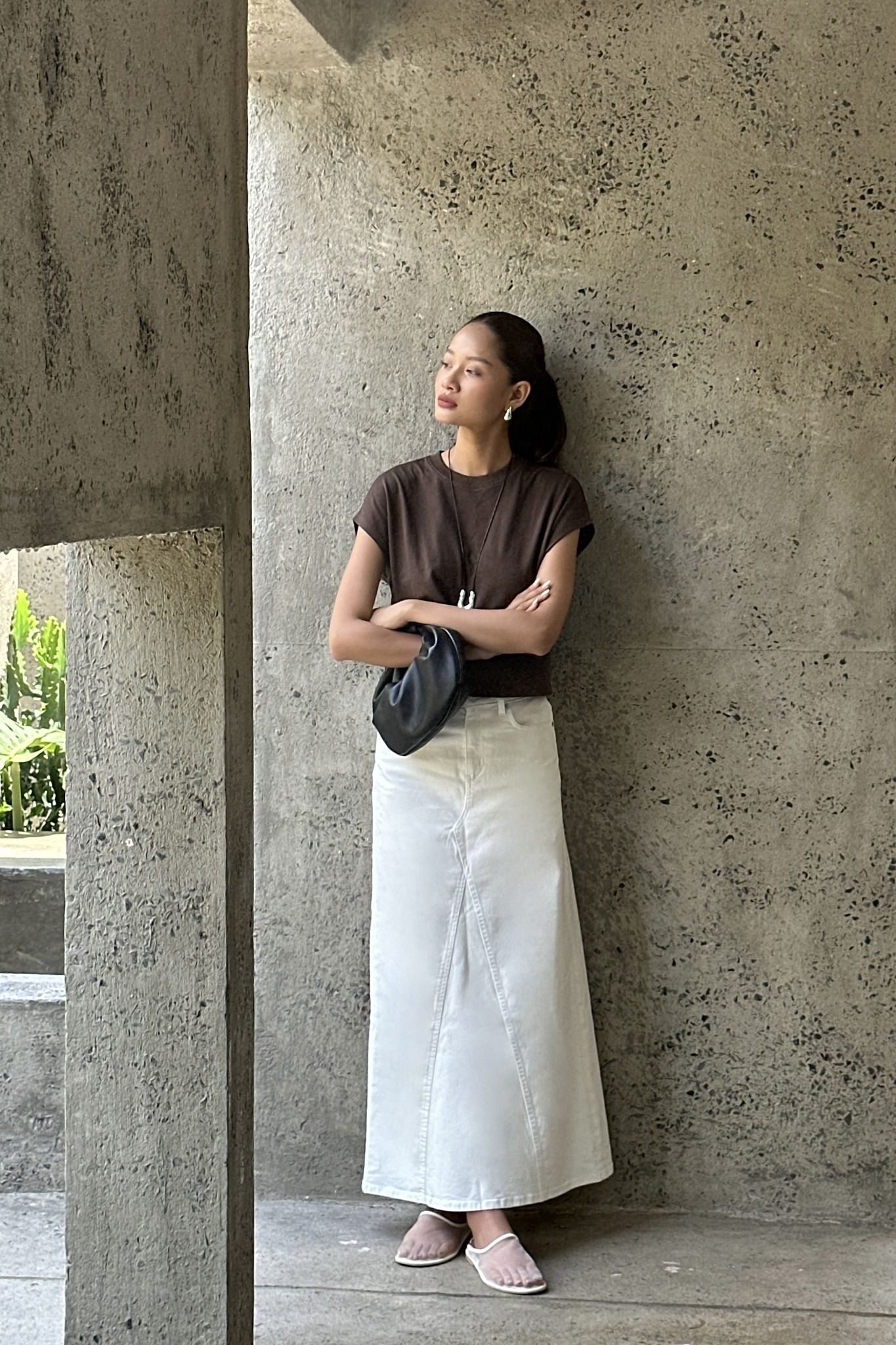  Chân váy Denim nữ dáng Midi xẻ vạt sau 