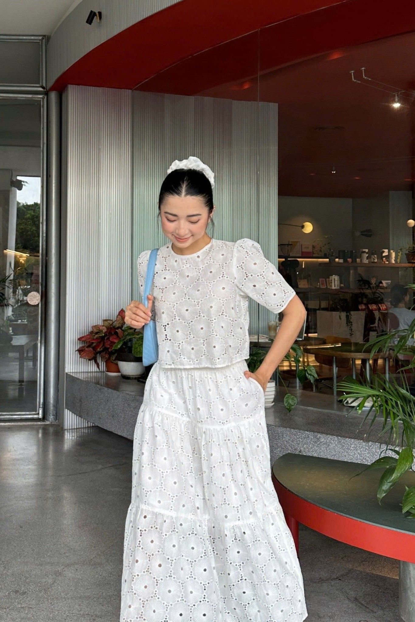  Áo ren dáng crop 