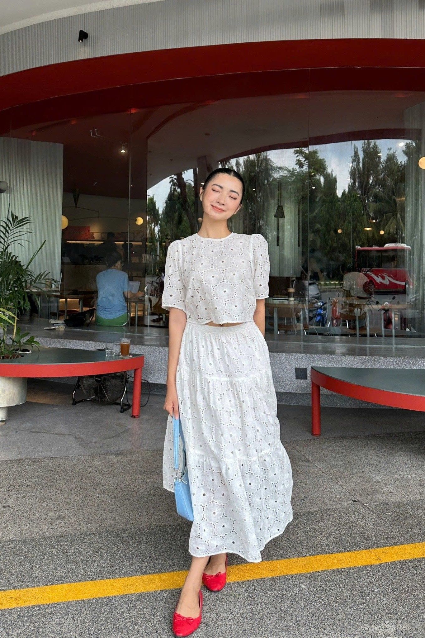  Áo ren dáng crop 