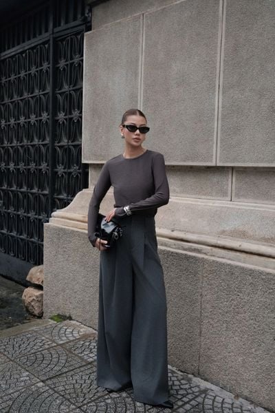  Quần dài nữ dáng Wideleg vải suiting họa tiết kẻ 