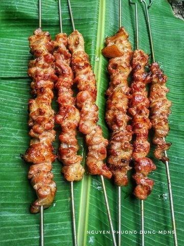 Thịt Xiên Thơm Cay - Hộp 350g hoặc 500g