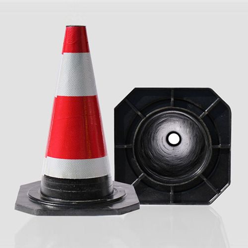 Cọc Tiêu Cao Su 50cm Hình Chóp Nón