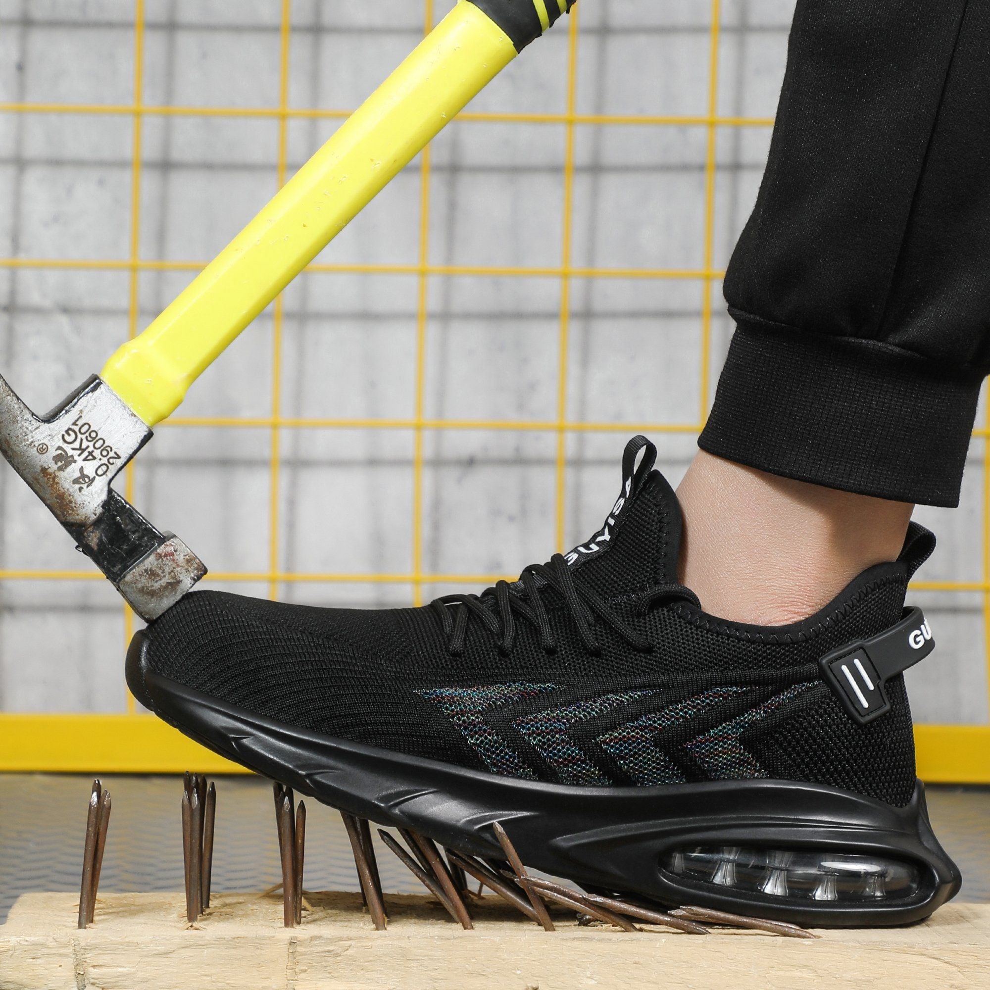 Giày Bảo Hộ Thời Trang Siêu Nhẹ Chính Hãng Guyisa 1137