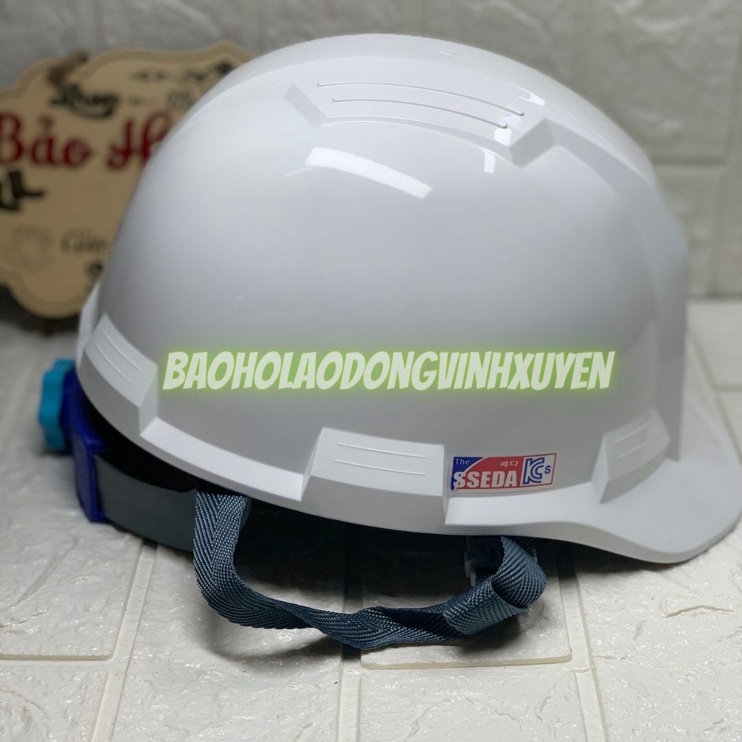 Mũ Bảo Hộ Sseda Hàn Quốc Mặt Vuông Núm Vặn Màu Trắng