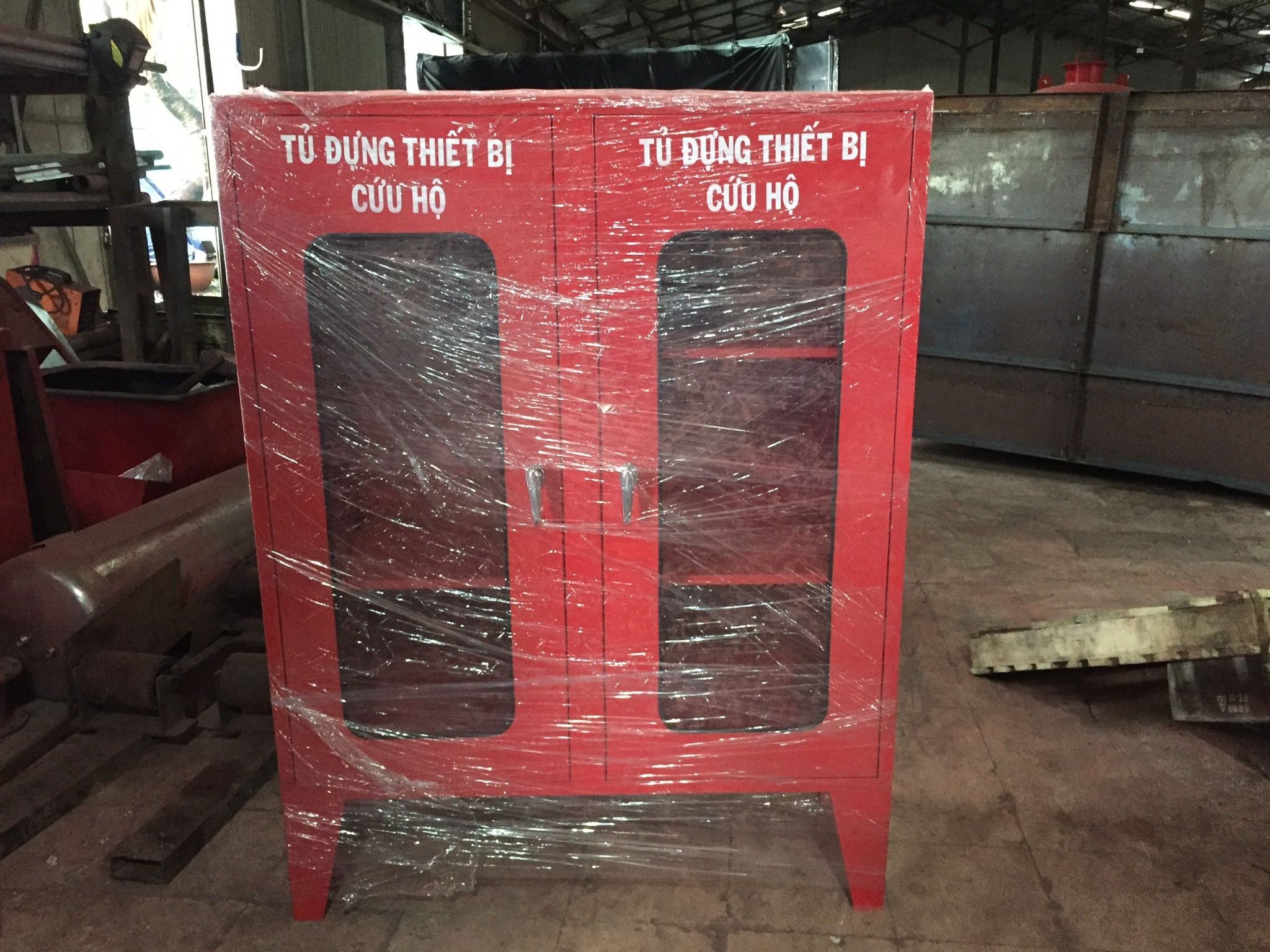 Tủ đựng dụng cụ PCCC loại to 2 cánh