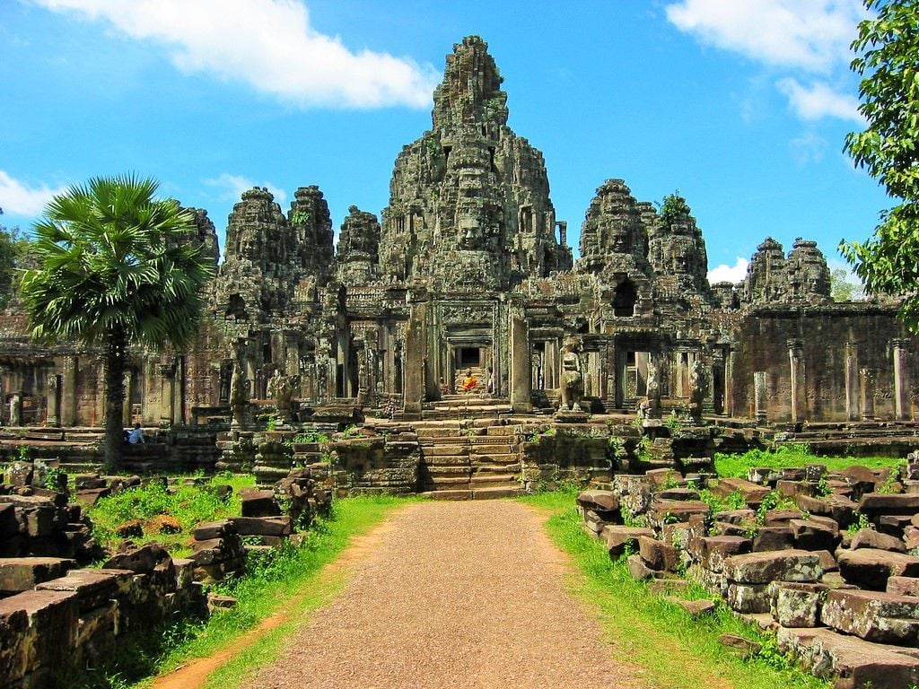 SIEM RIEP – BIỂN HỒ– ANGKOR WAT – ANGKOR THOM – PHNOMPENH - HOÀNG CUNG – Willingtravel