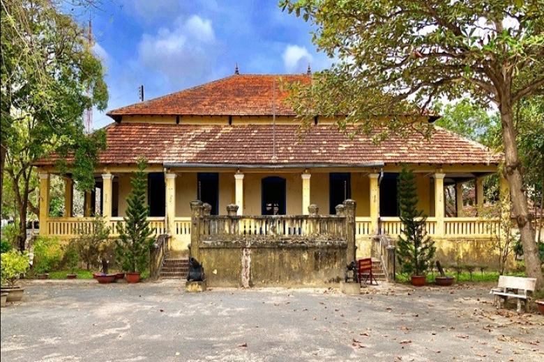 HÀ NỘI – SÀI GÒN – CÔN ĐẢO – SÀI GÒN - HÀ NỘI