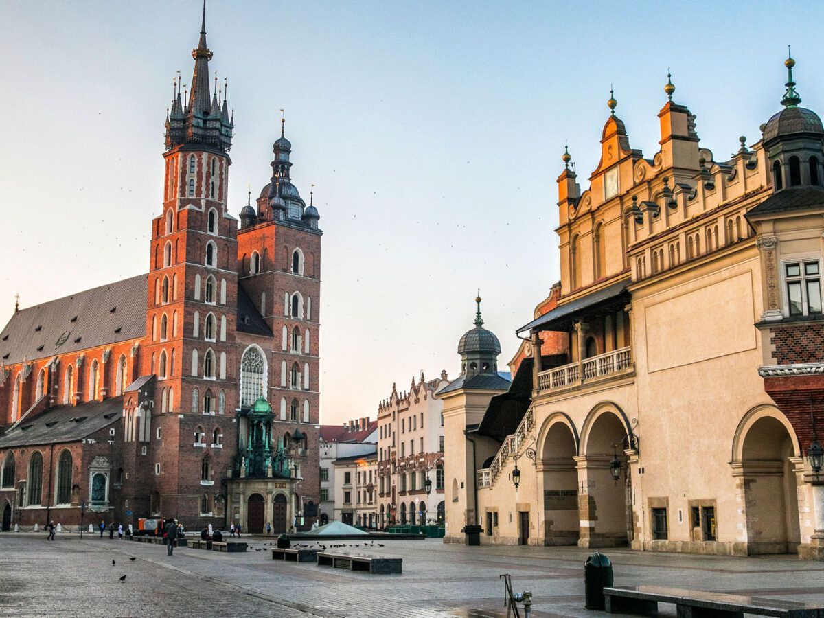 TOUR HÀ NỘI - BA LAN – SÉC – ÁO - SLOVAKIA – HUNGARY