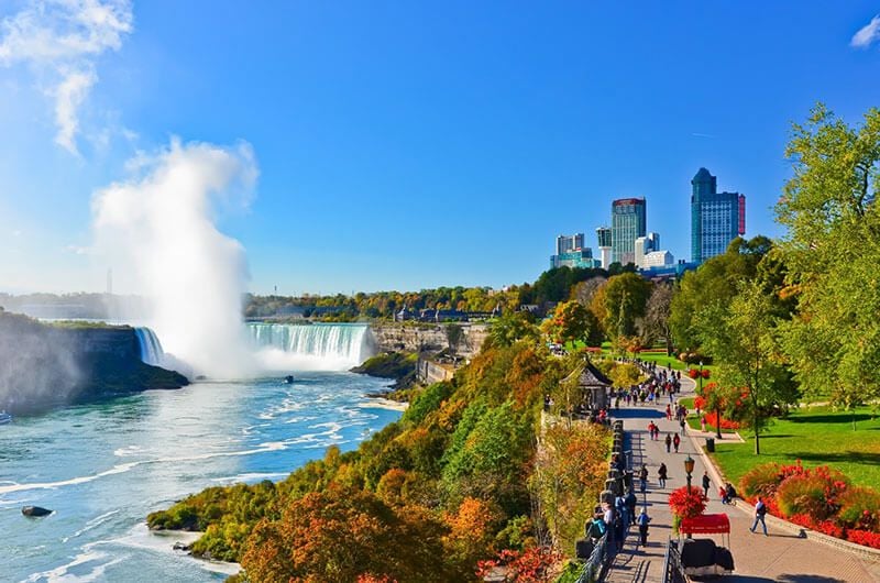 KHÁM PHÁ CUBA VÀ HAI BỜ ĐÔNG CANADA