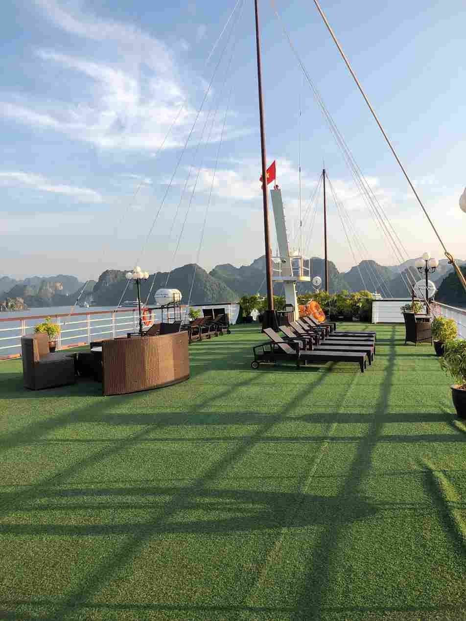 TOUR 2N1Đ DU THUYỀN 5 SAO M’GLORIA CRUISE CAO CẤP TRÊN VỊNH LAN HẠ