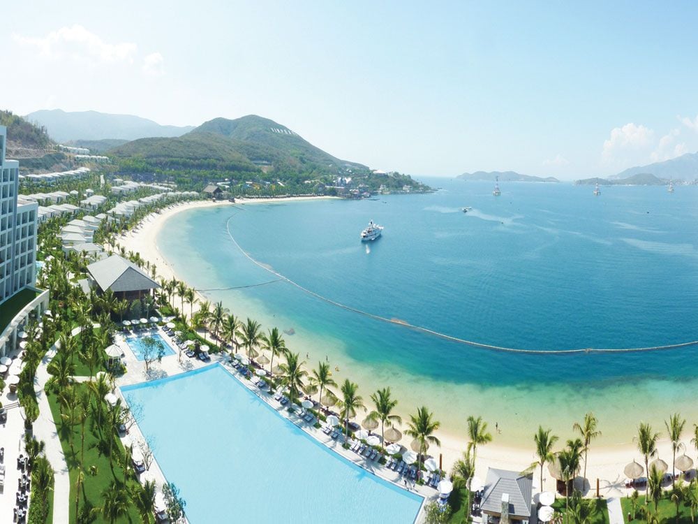 TOUR DU THUYỀN EMPEROR CRUISES VỊNH NHA TRANG