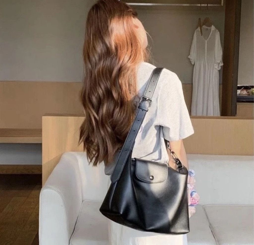 TX Túi Longchamp hobo sz36*25 BO420