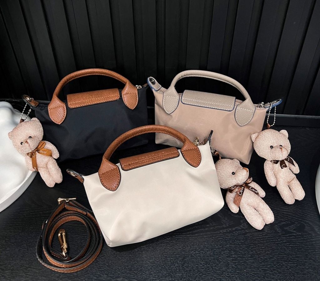 TX Túi Longchamp mini kèm gấu sz19*3*12 NA280