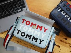 TX Túi Tommy đeo chéo nắp 1/2 sz19*13 NA499