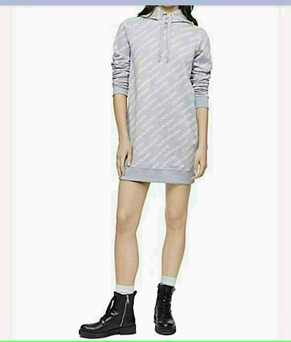 QA Đầm Calvin Klein cổ mũ chùm đầu BO390