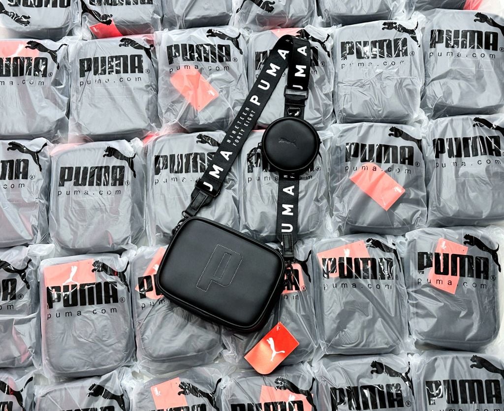 TX Túi Puma pes kèm túi tròn nhỏ sz20*16*6 BO240