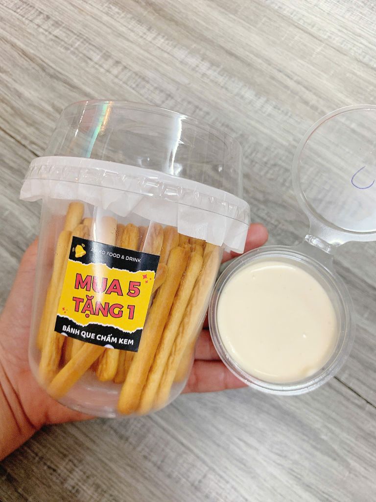 Food & Drinks Bánh Que Chấm Kem Caramel